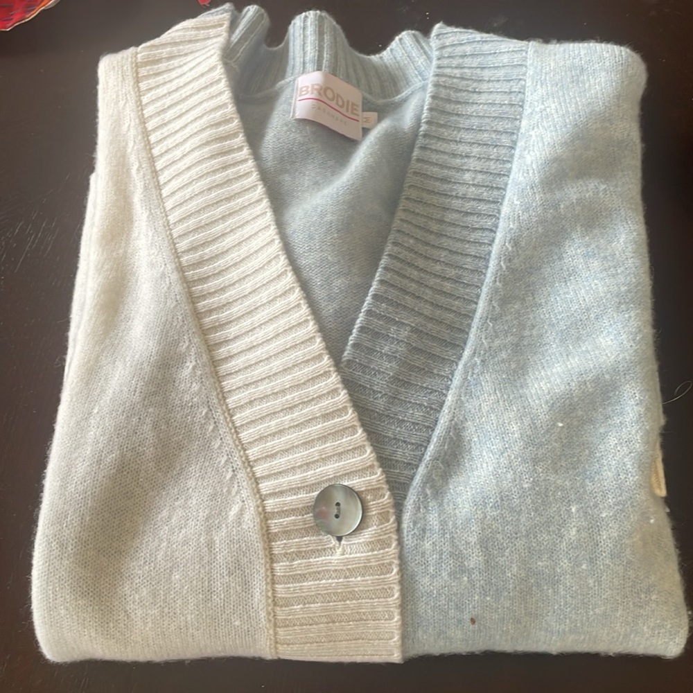 BRODIE  CASHMERE CARDIGAN